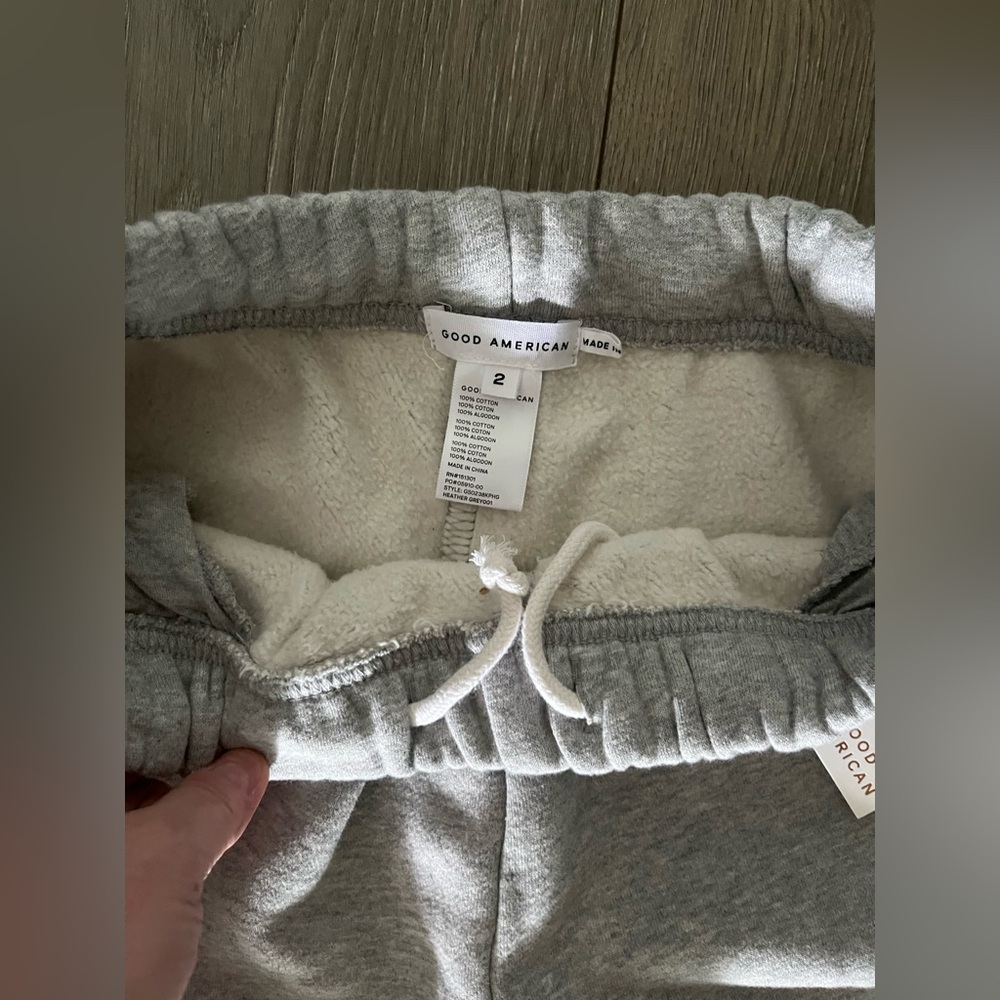 NWT Good American Light Gray Sweatpants Size 2 - Picture 5 of 5